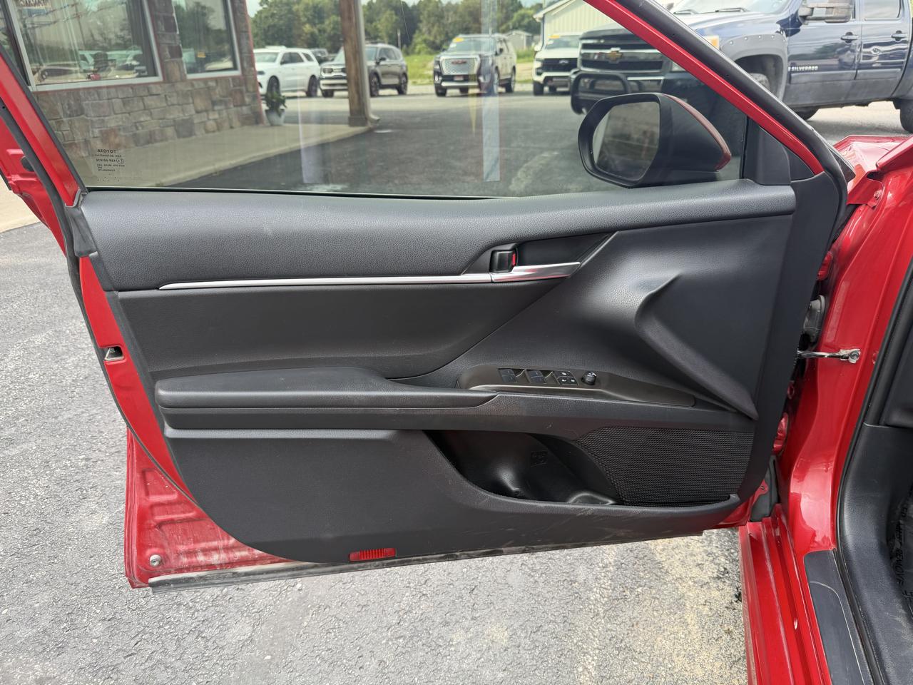 Toyota Camry SE Auto AWD (Natl) 2022