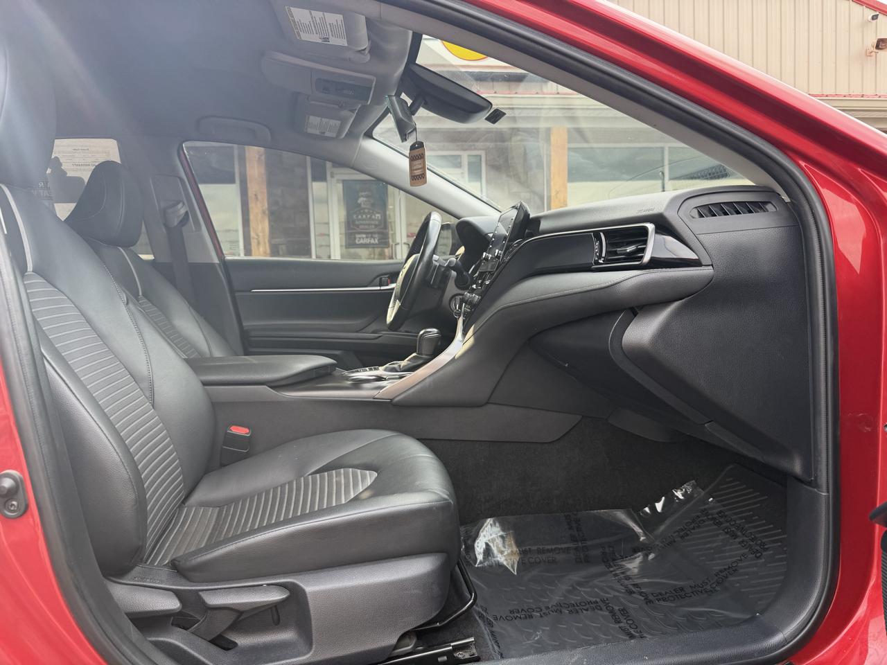 Toyota Camry SE Auto AWD (Natl) 2022