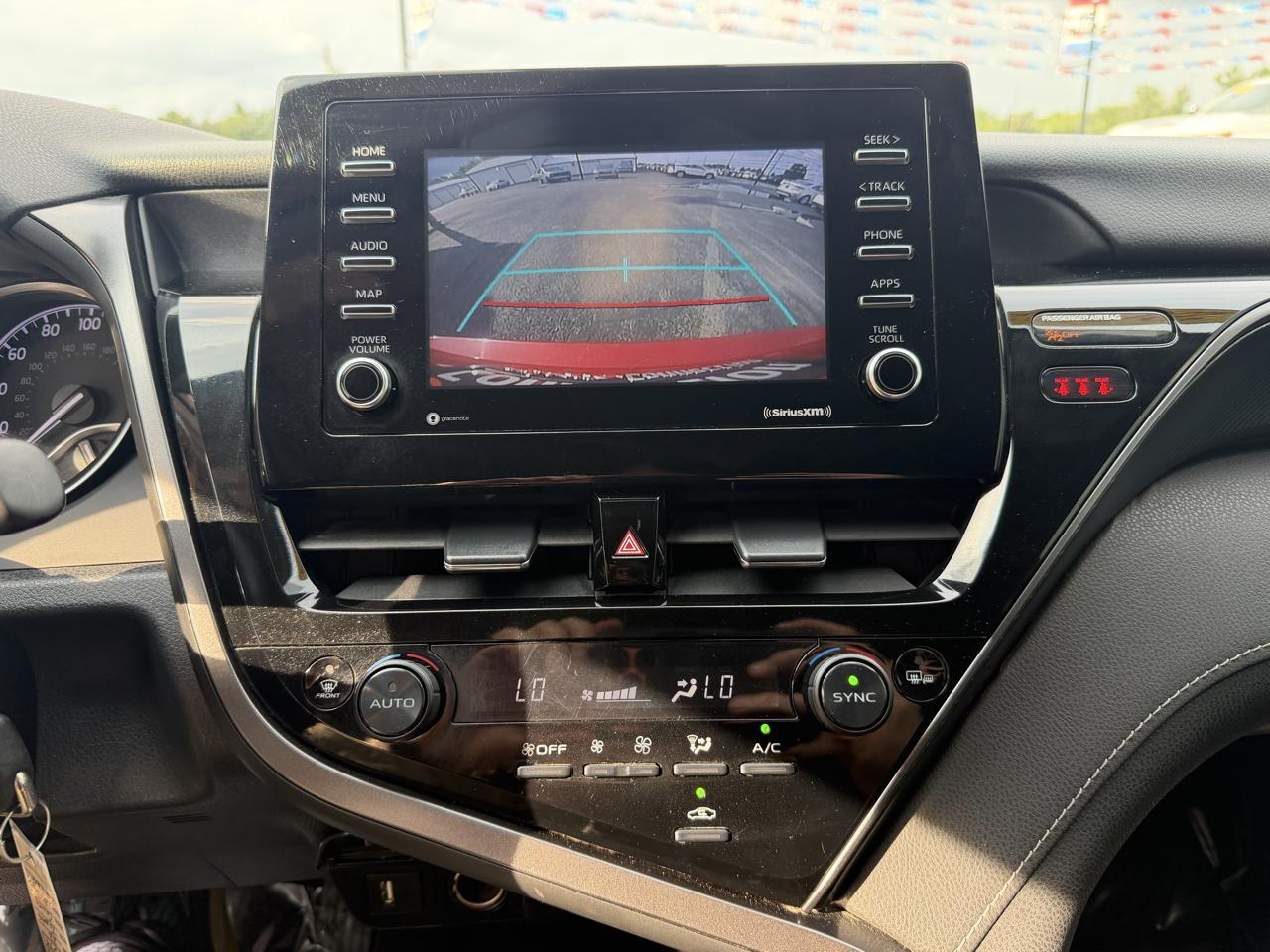 Toyota Camry SE Auto AWD (Natl) 2022