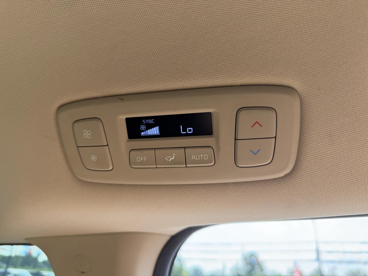Kia Carnival EX FWD 2022