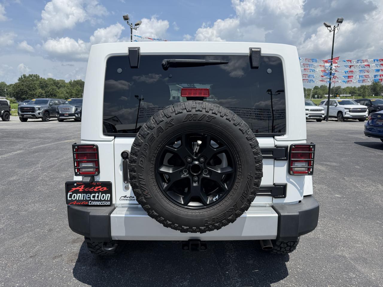 Jeep Wrangler Unlimited 4WD 4dr Sahara 2015