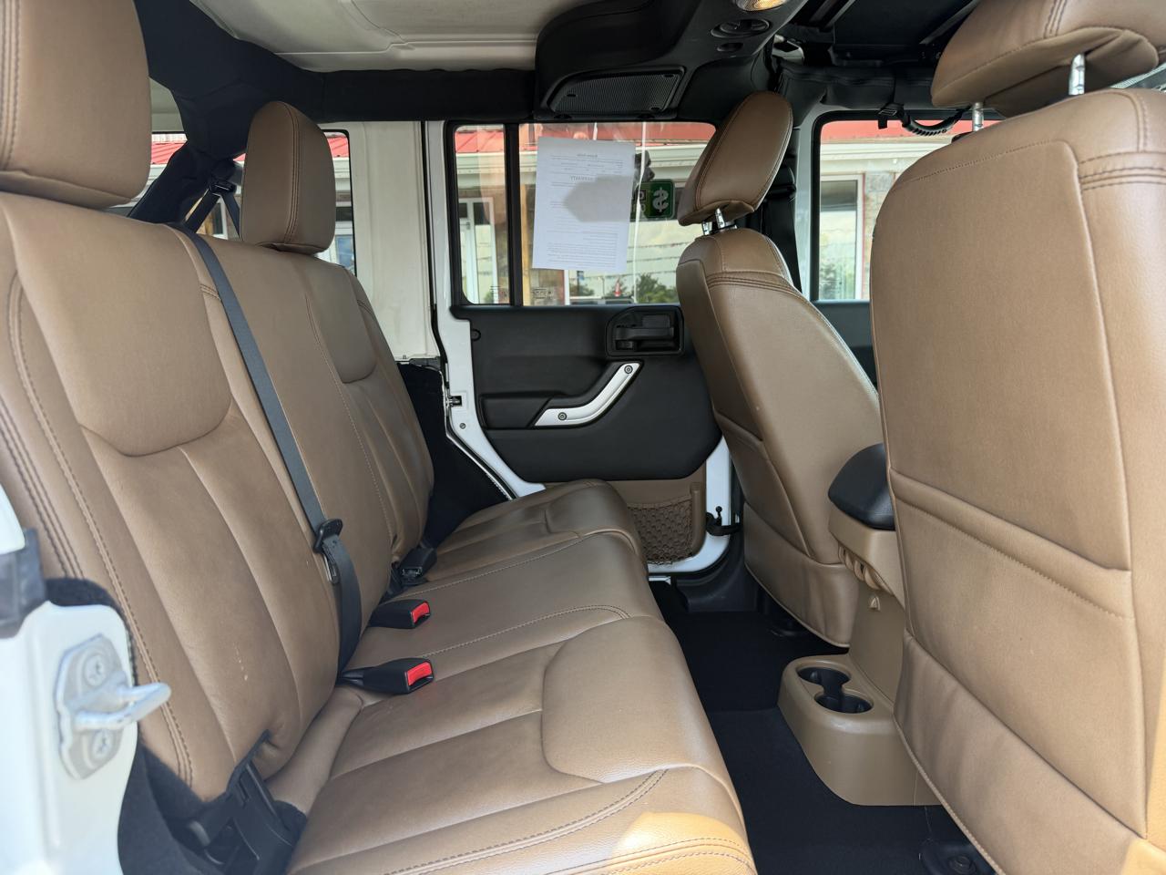 Jeep Wrangler Unlimited 4WD 4dr Sahara 2015