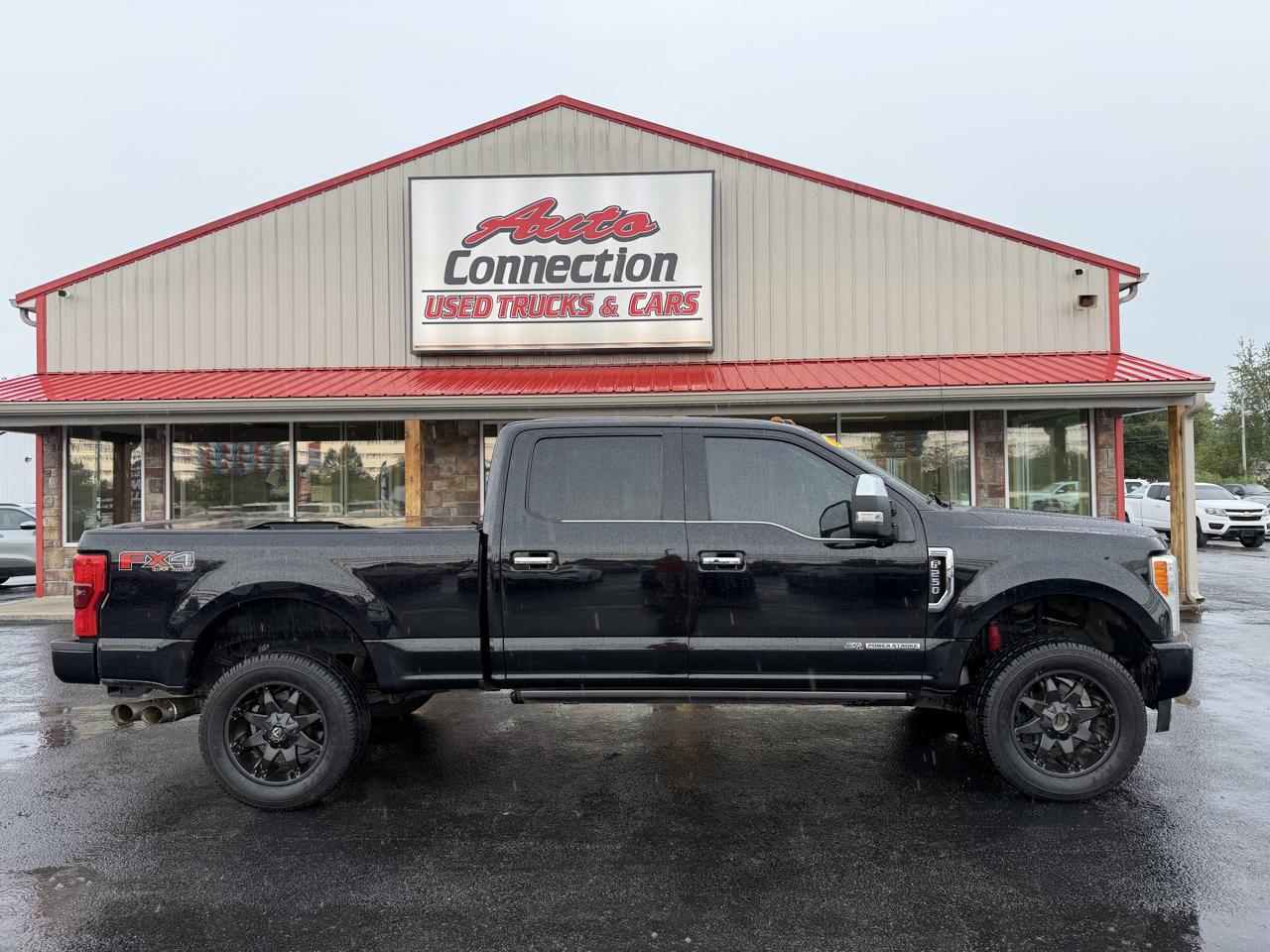 Ford Super Duty F-250 SRW 4WD Crew Cab 156" Platinum 2017