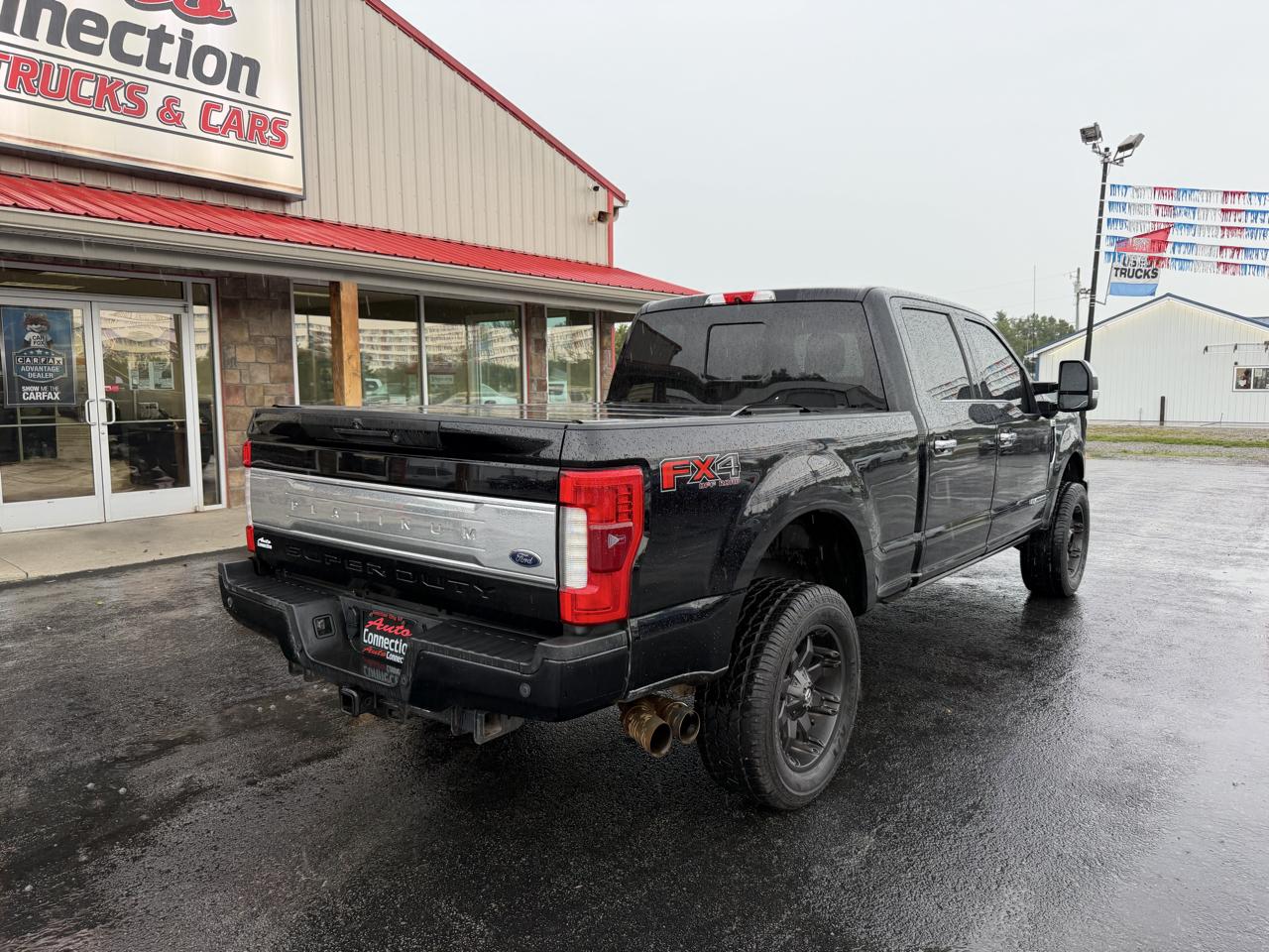 Ford Super Duty F-250 SRW 4WD Crew Cab 156" Platinum 2017