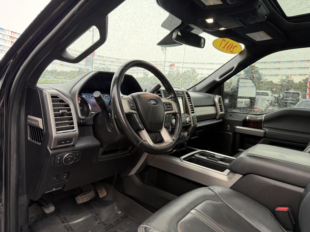 Ford Super Duty F-250 SRW 4WD Crew Cab 156" Platinum 2017