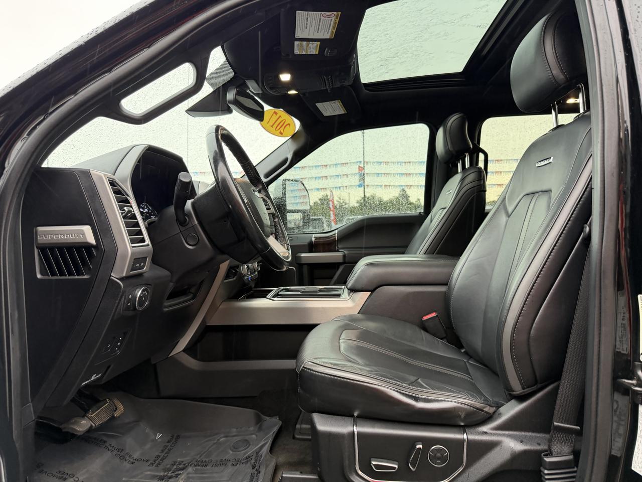 Ford Super Duty F-250 SRW 4WD Crew Cab 156" Platinum 2017