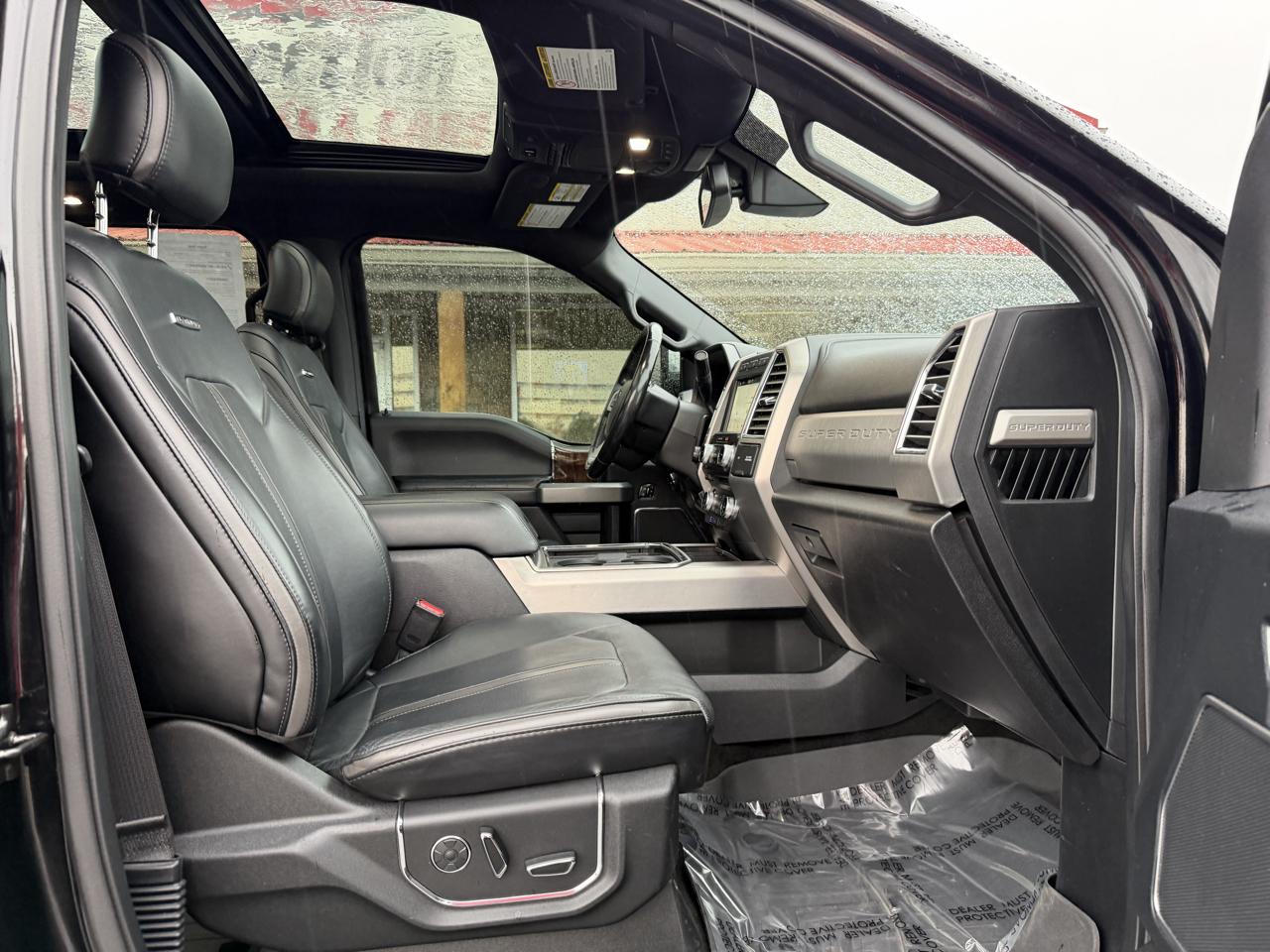 Ford Super Duty F-250 SRW 4WD Crew Cab 156" Platinum 2017