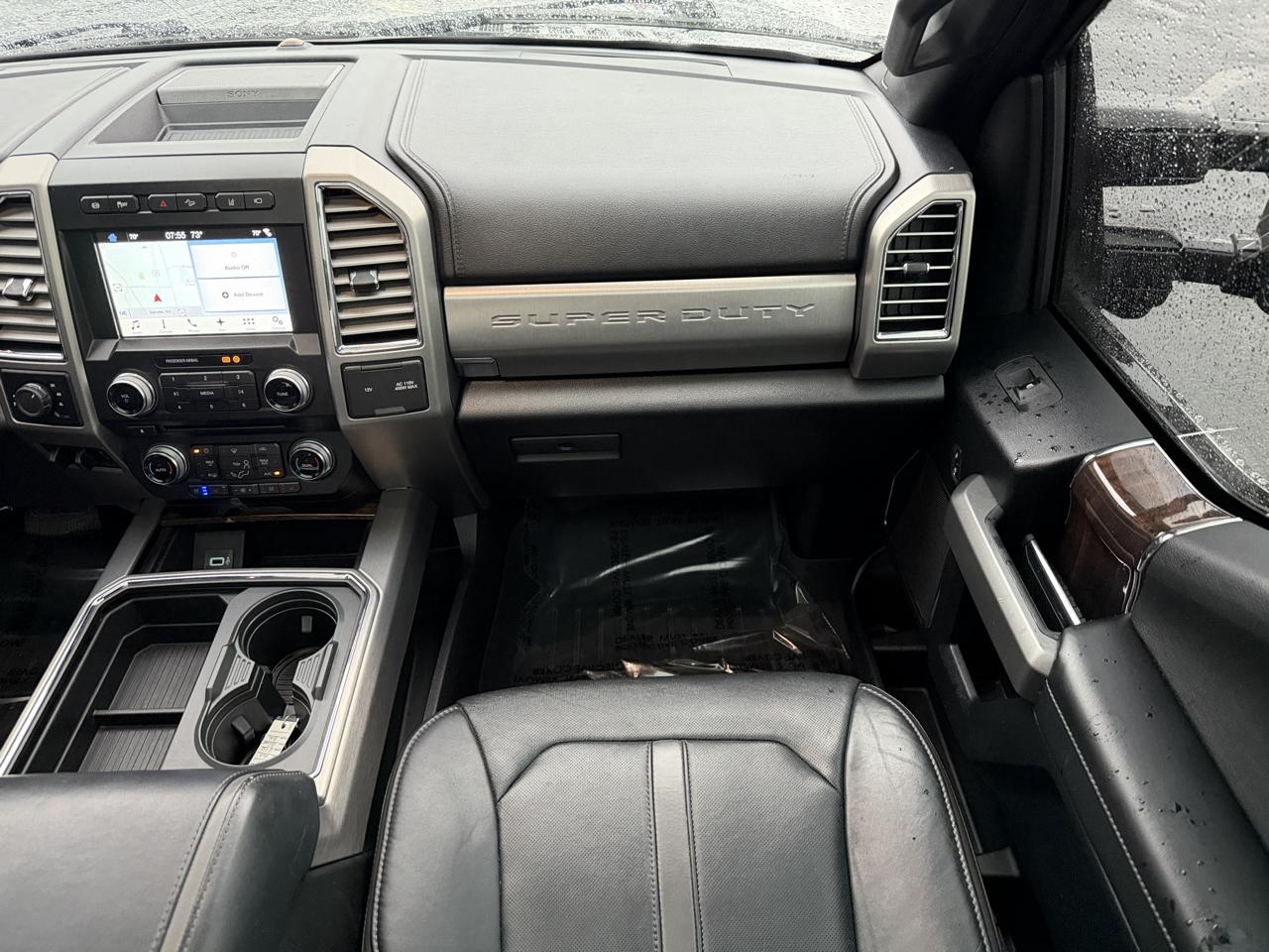 Ford Super Duty F-250 SRW 4WD Crew Cab 156" Platinum 2017