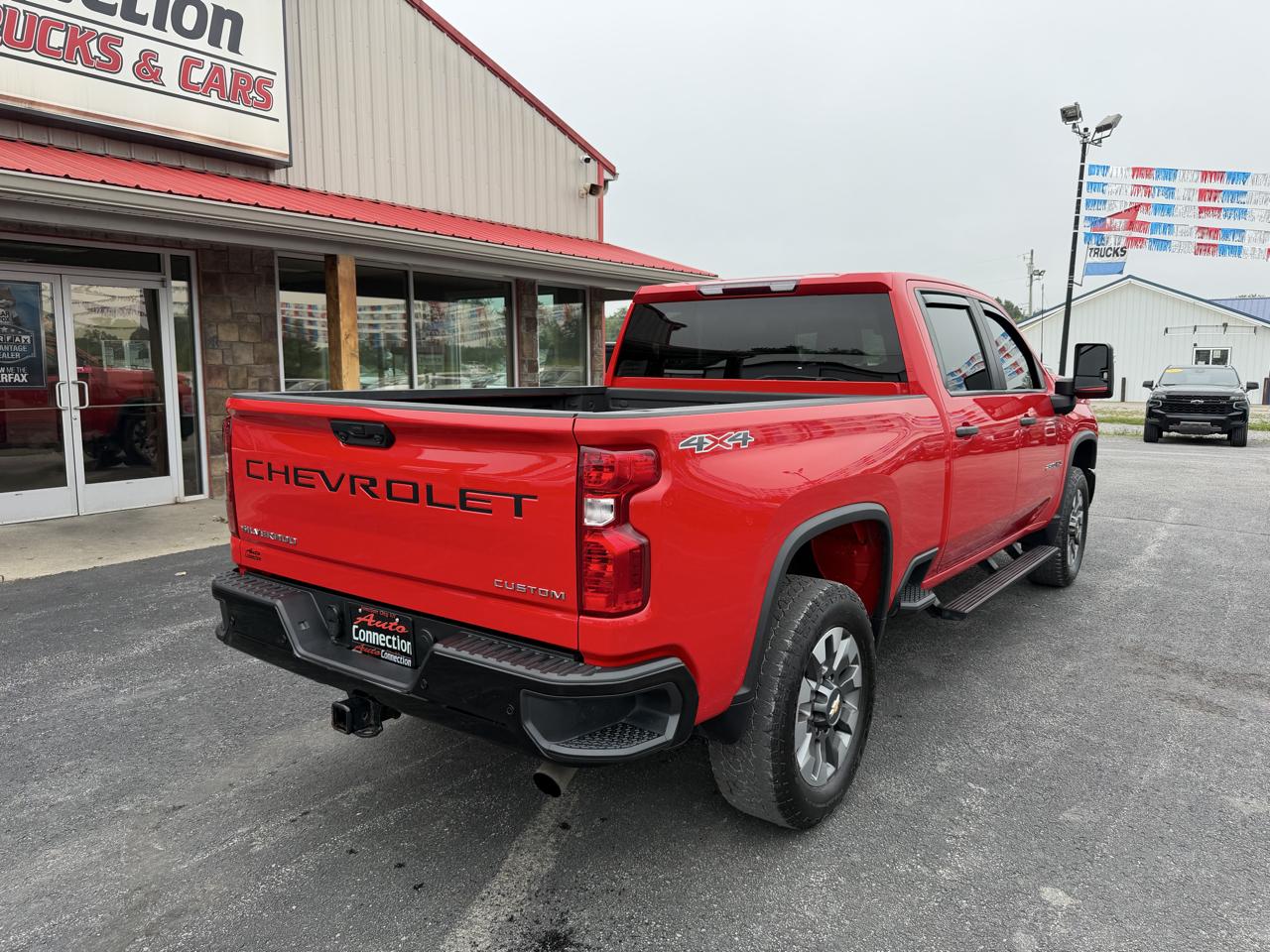 Chevrolet Silverado 2500HD 4WD Crew Cab 159" Custom 2024
