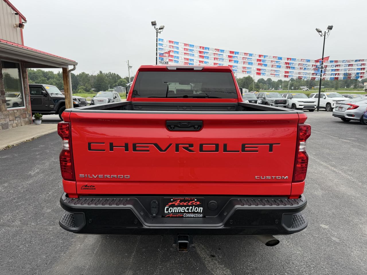 Chevrolet Silverado 2500HD 4WD Crew Cab 159" Custom 2024