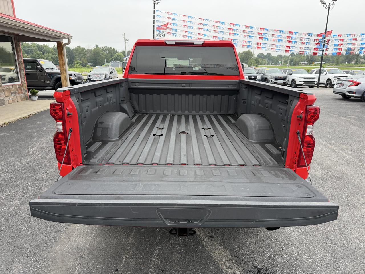 Chevrolet Silverado 2500HD 4WD Crew Cab 159" Custom 2024