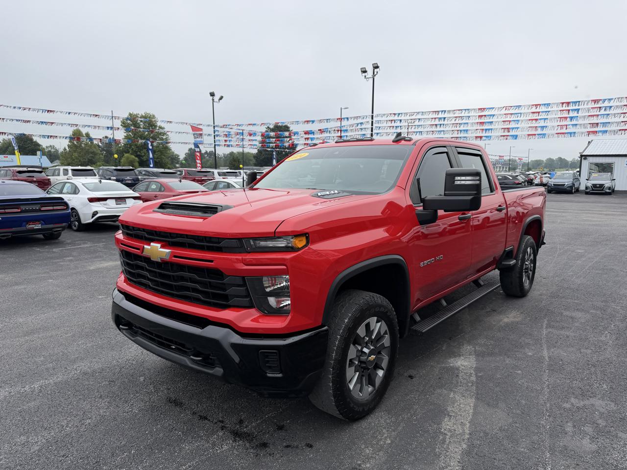 Chevrolet Silverado 2500HD 4WD Crew Cab 159" Custom 2024