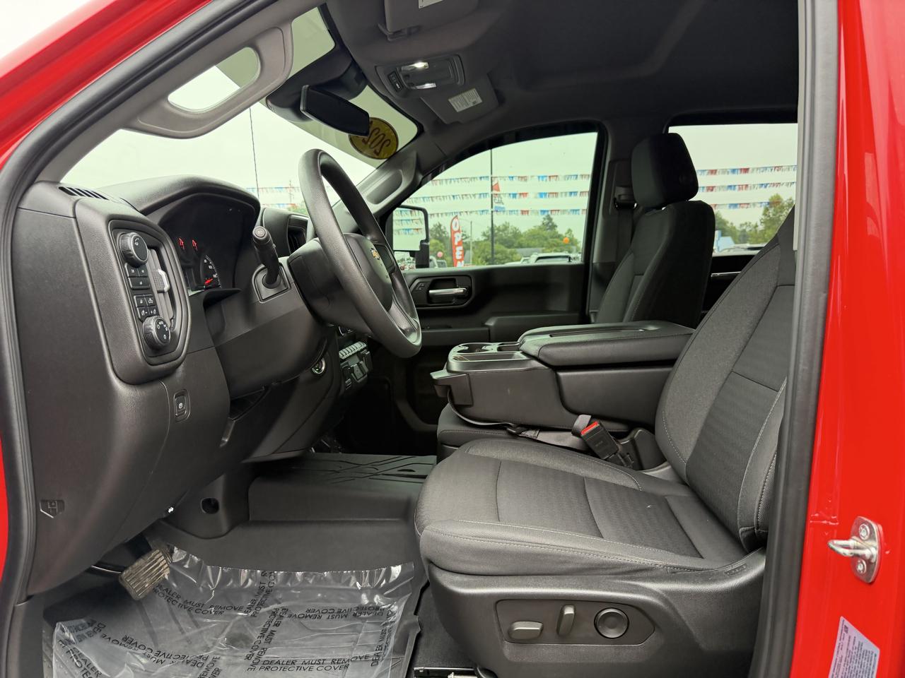 Chevrolet Silverado 2500HD 4WD Crew Cab 159" Custom 2024