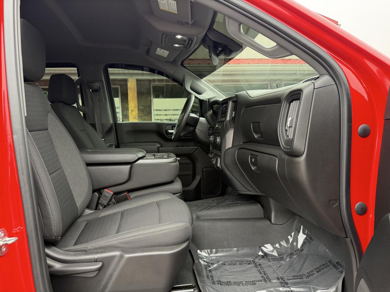 Chevrolet Silverado 2500HD 4WD Crew Cab 159" Custom 2024