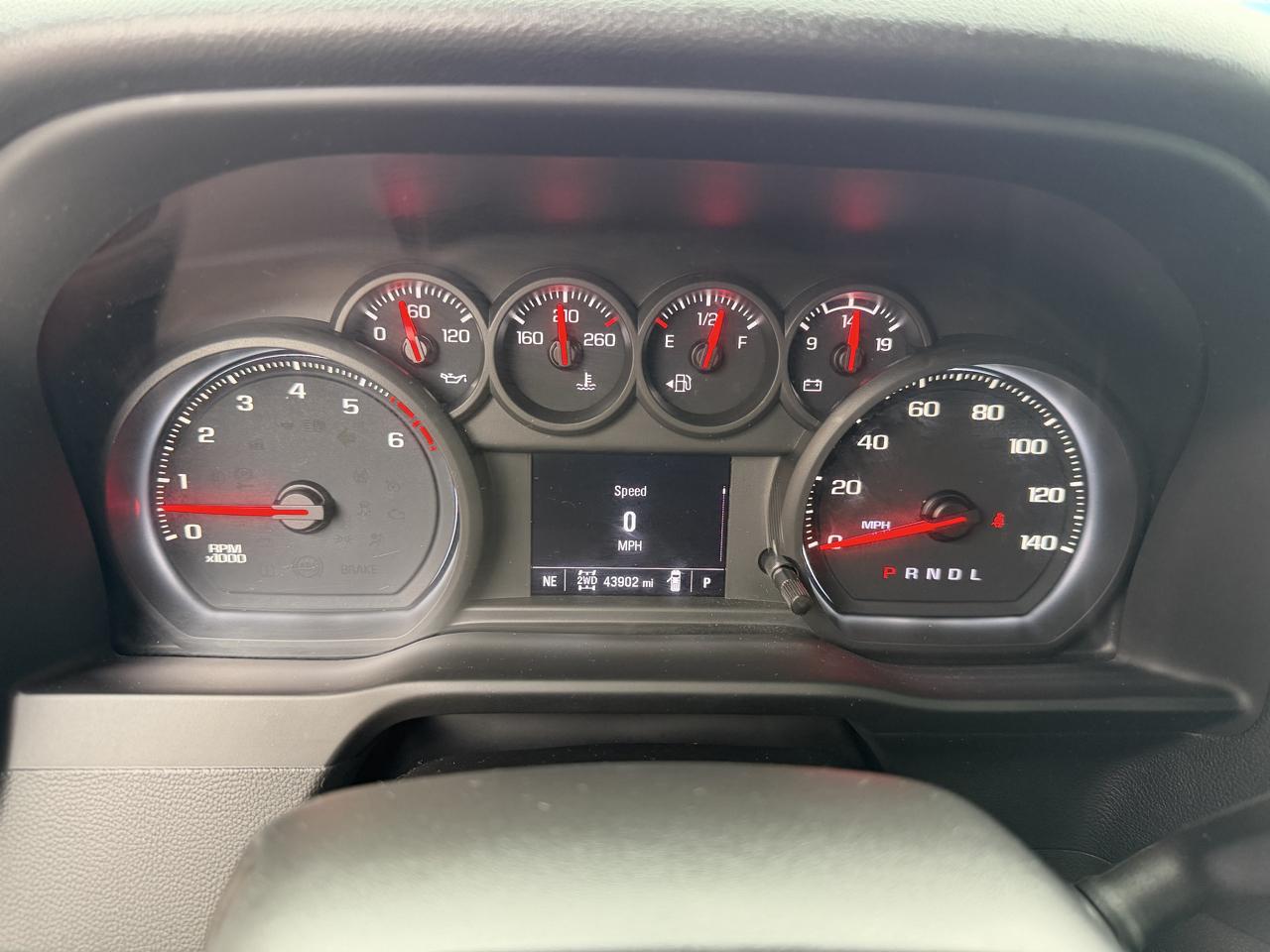 Chevrolet Silverado 2500HD 4WD Crew Cab 159" Custom 2024