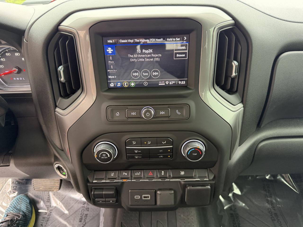 Chevrolet Silverado 2500HD 4WD Crew Cab 159" Custom 2024