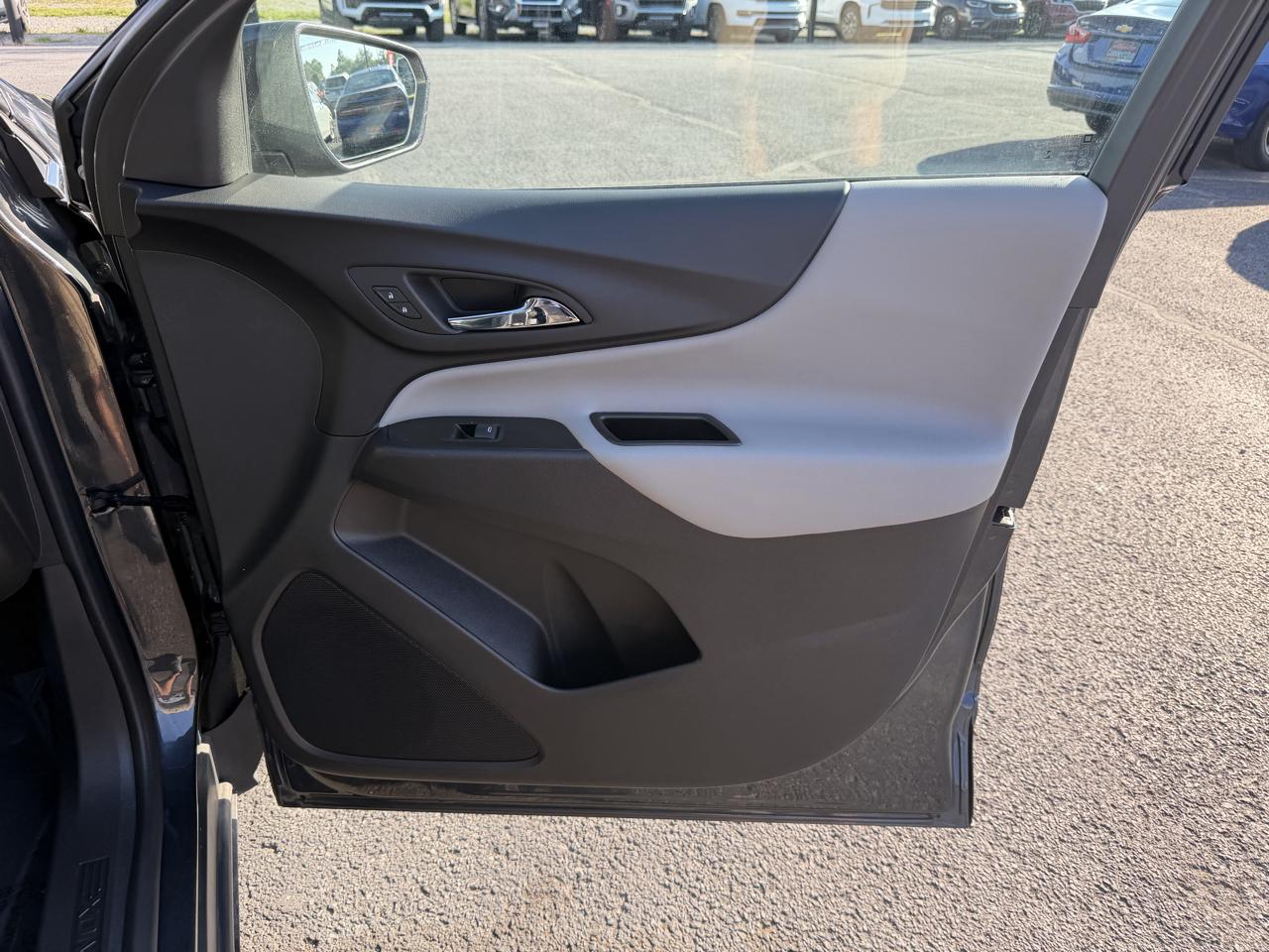 Chevrolet Equinox FWD 4dr LT w/2FL 2023