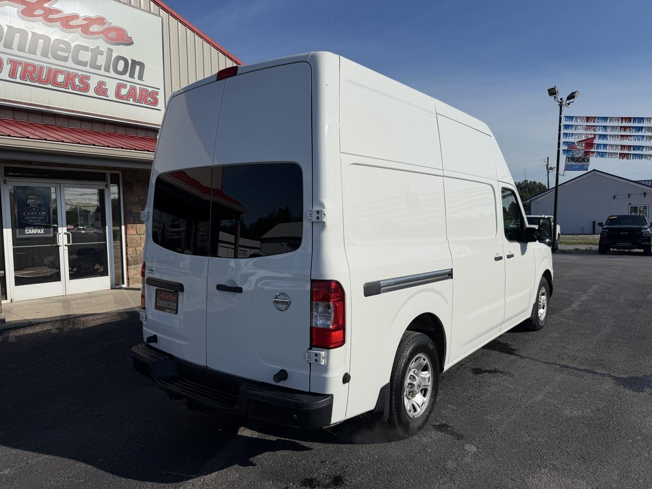 Nissan NV Cargo NV2500 HD High Roof V8 SV 2021