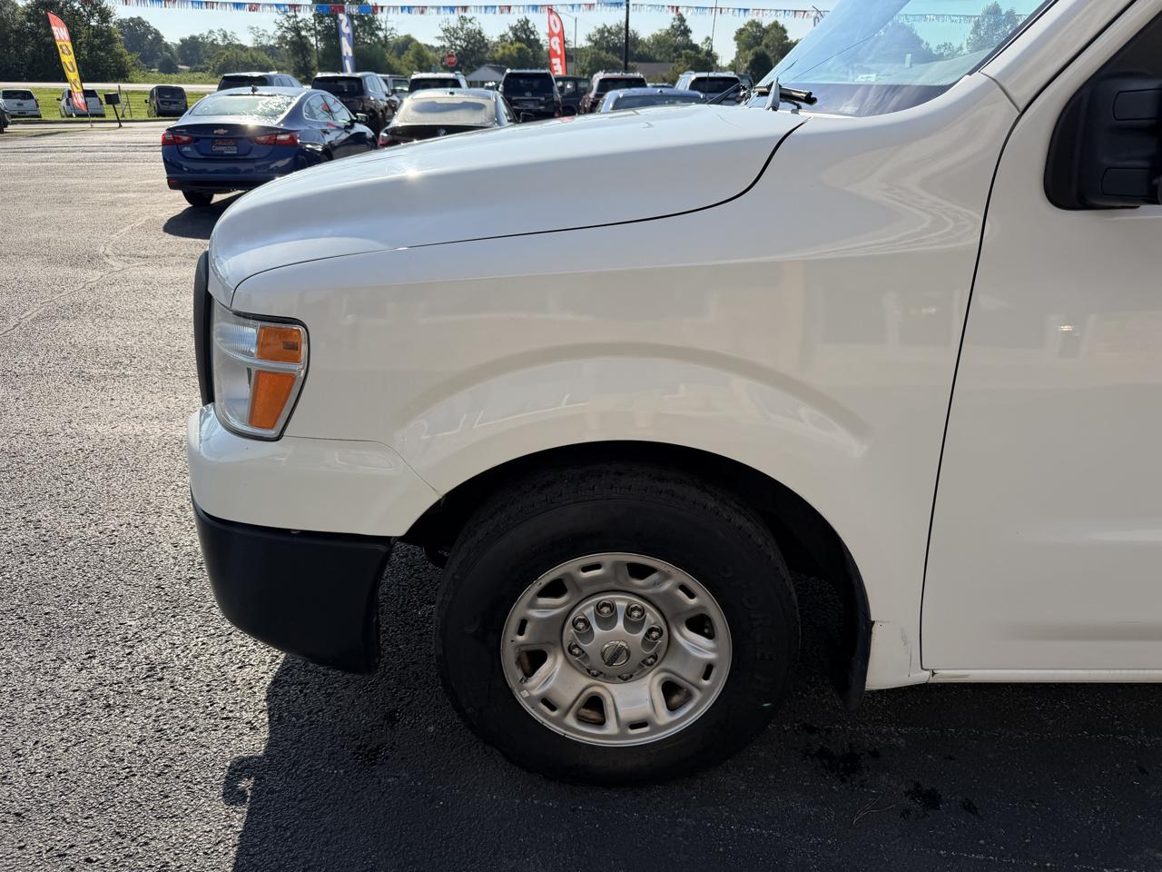 Nissan NV Cargo NV2500 HD High Roof V8 SV 2021