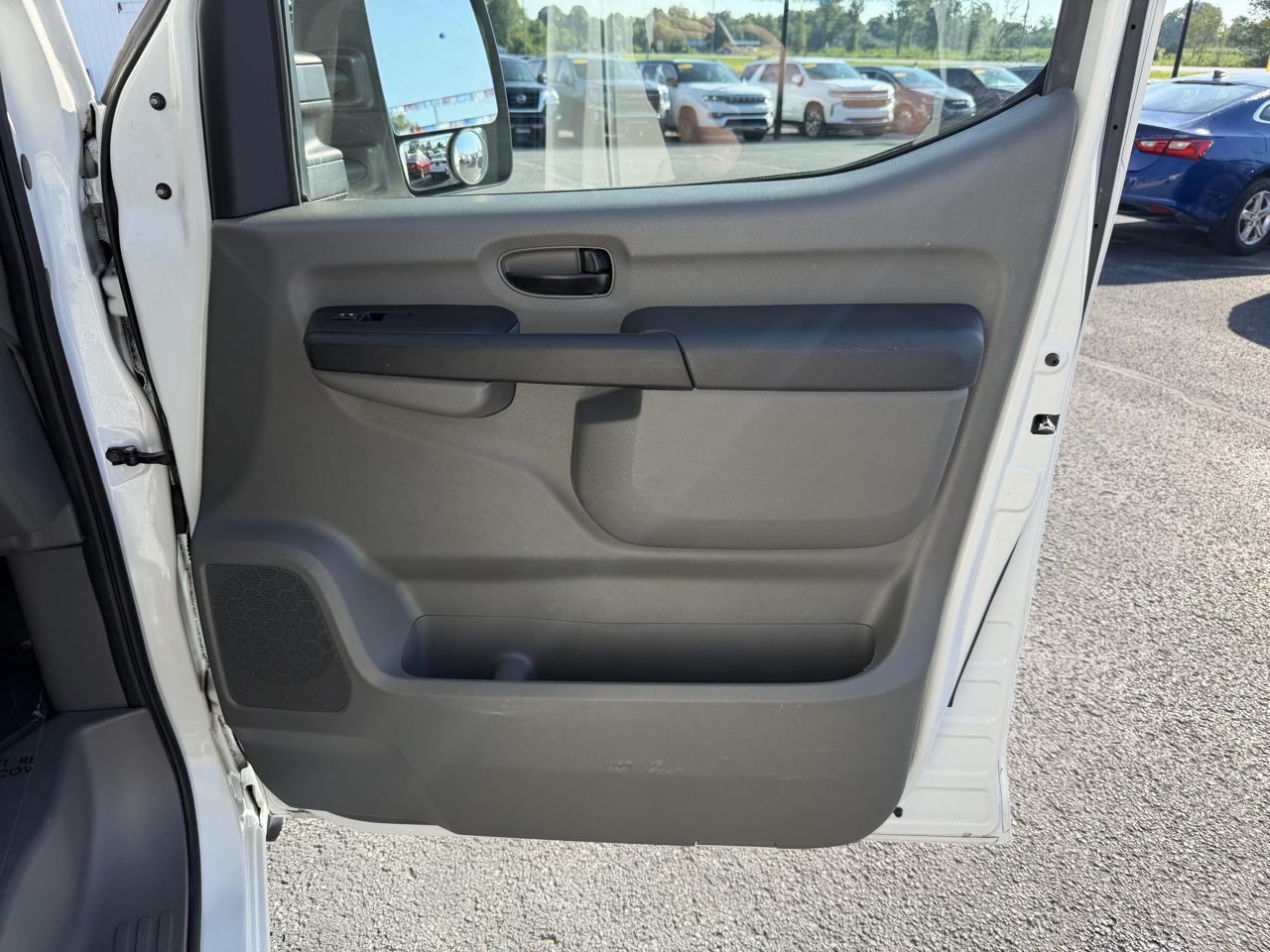 Nissan NV Cargo NV2500 HD High Roof V8 SV 2021