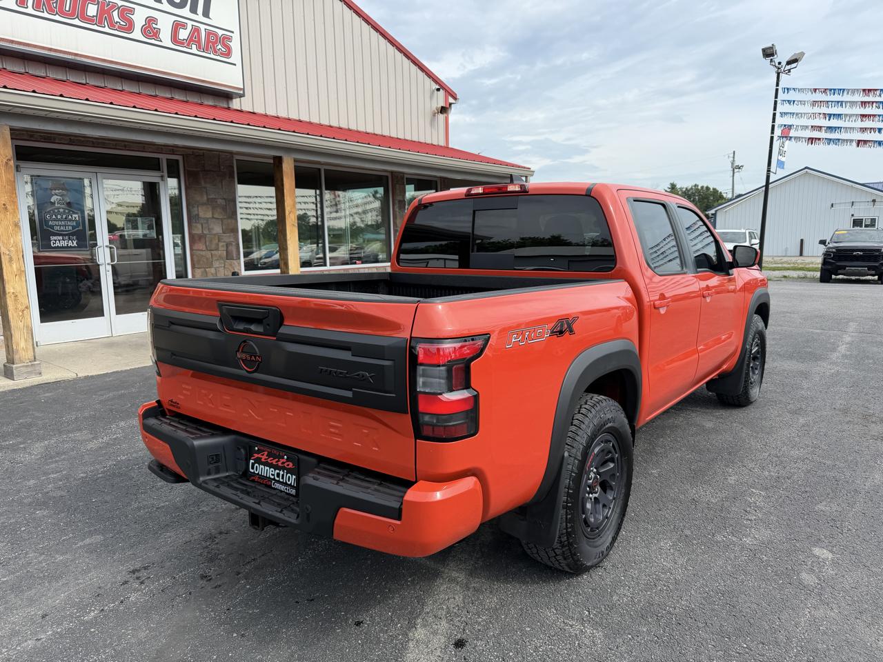 Nissan Frontier Crew Cab 4x4 PRO-4X 2025