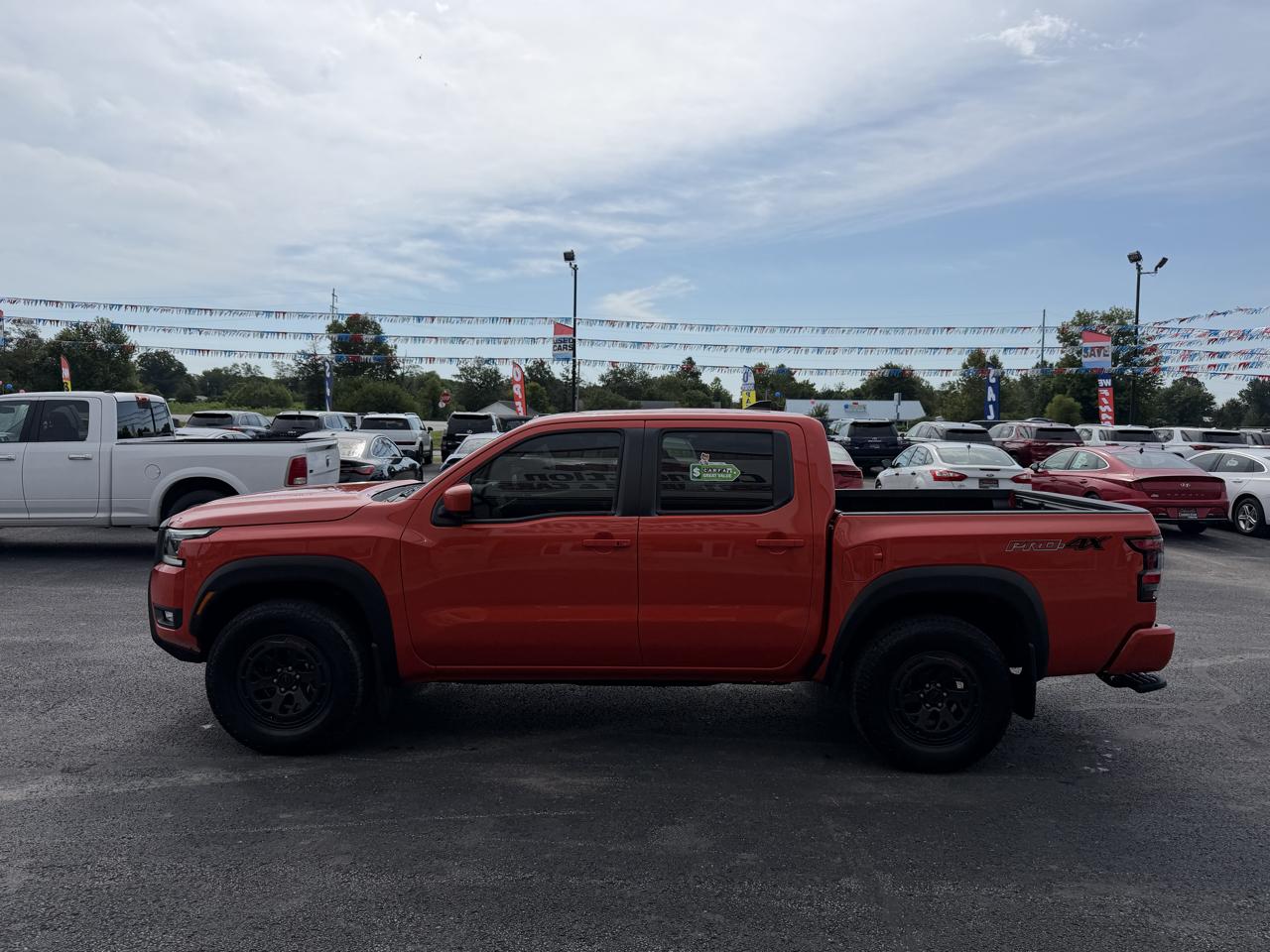 Nissan Frontier Crew Cab 4x4 PRO-4X 2025