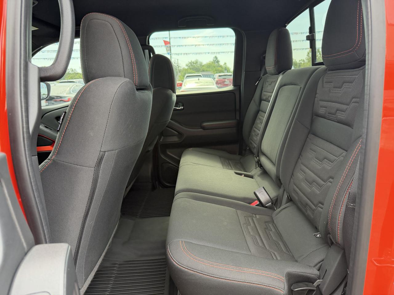 Nissan Frontier Crew Cab 4x4 PRO-4X 2025