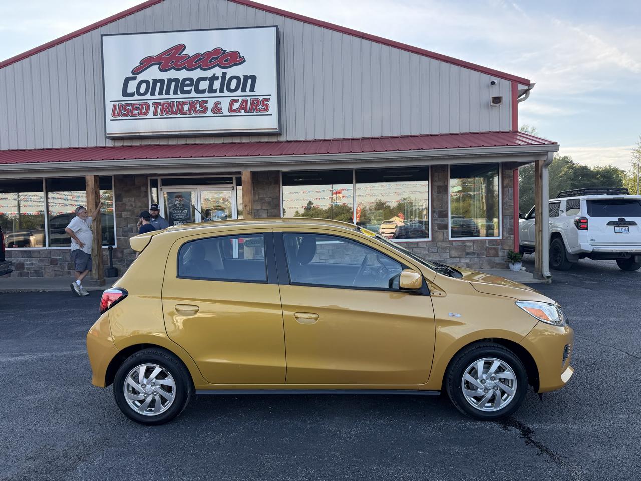 Mitsubishi Mirage ES CVT 2024