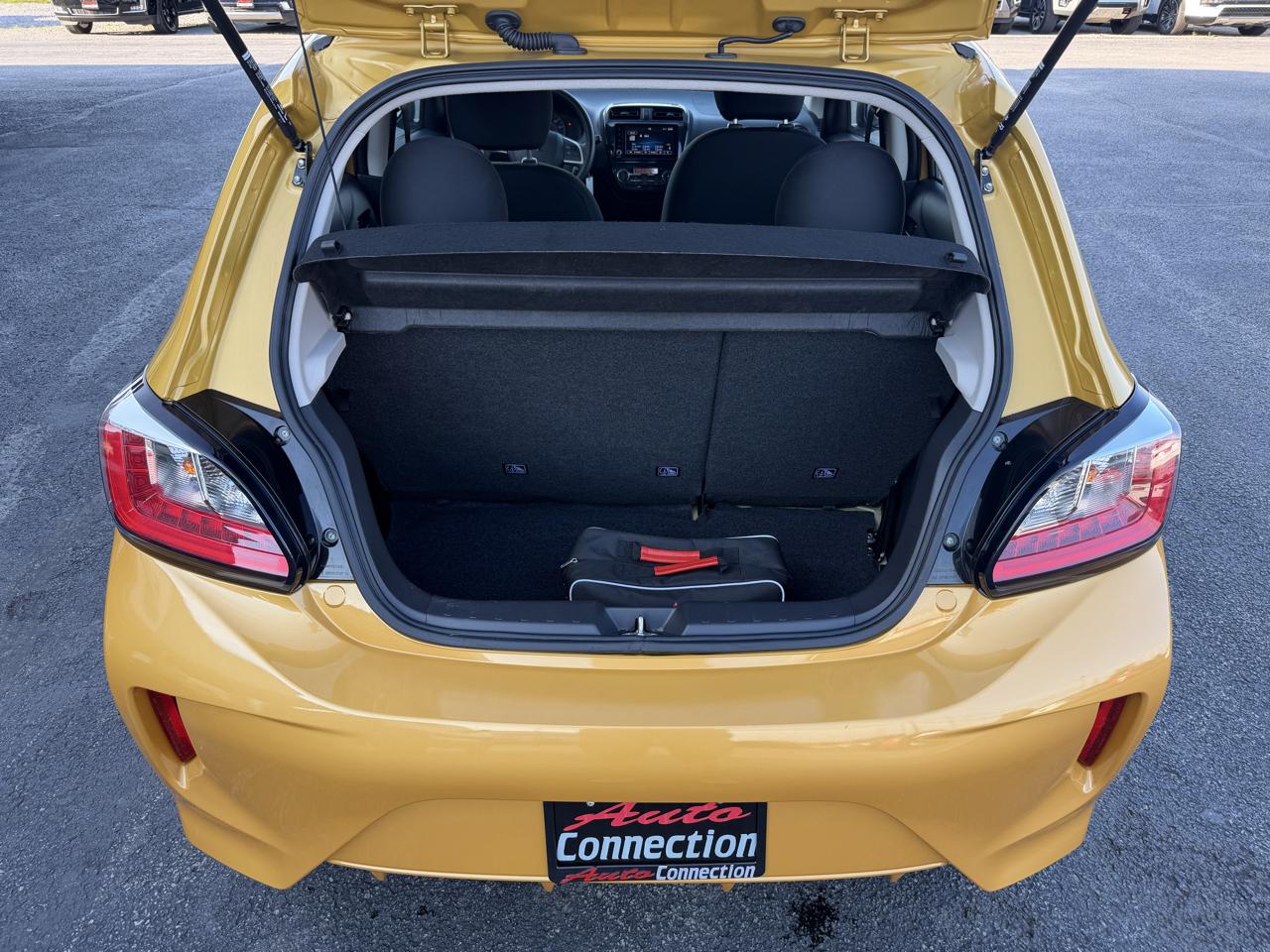 Mitsubishi Mirage ES CVT 2024