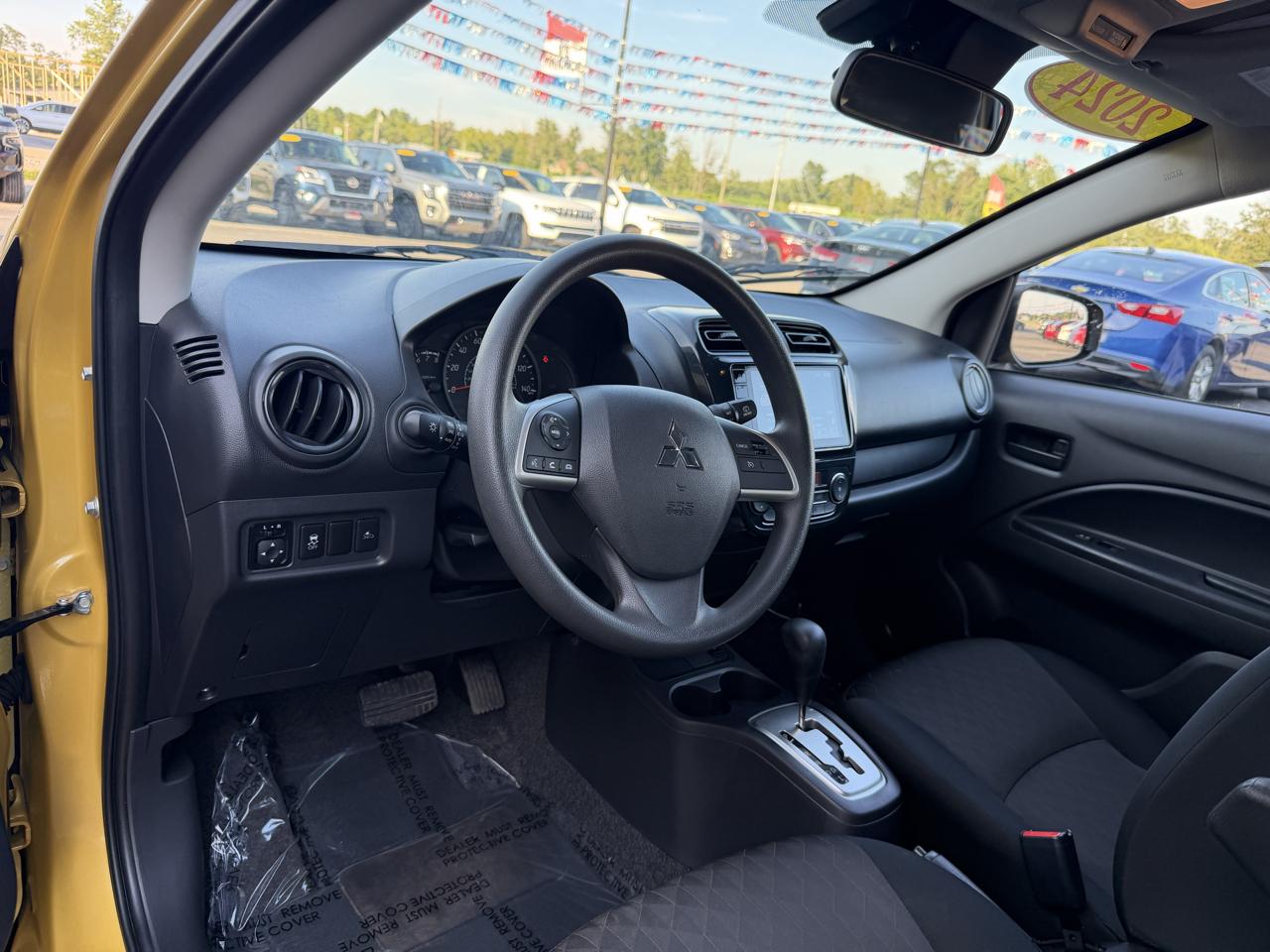 Mitsubishi Mirage ES CVT 2024