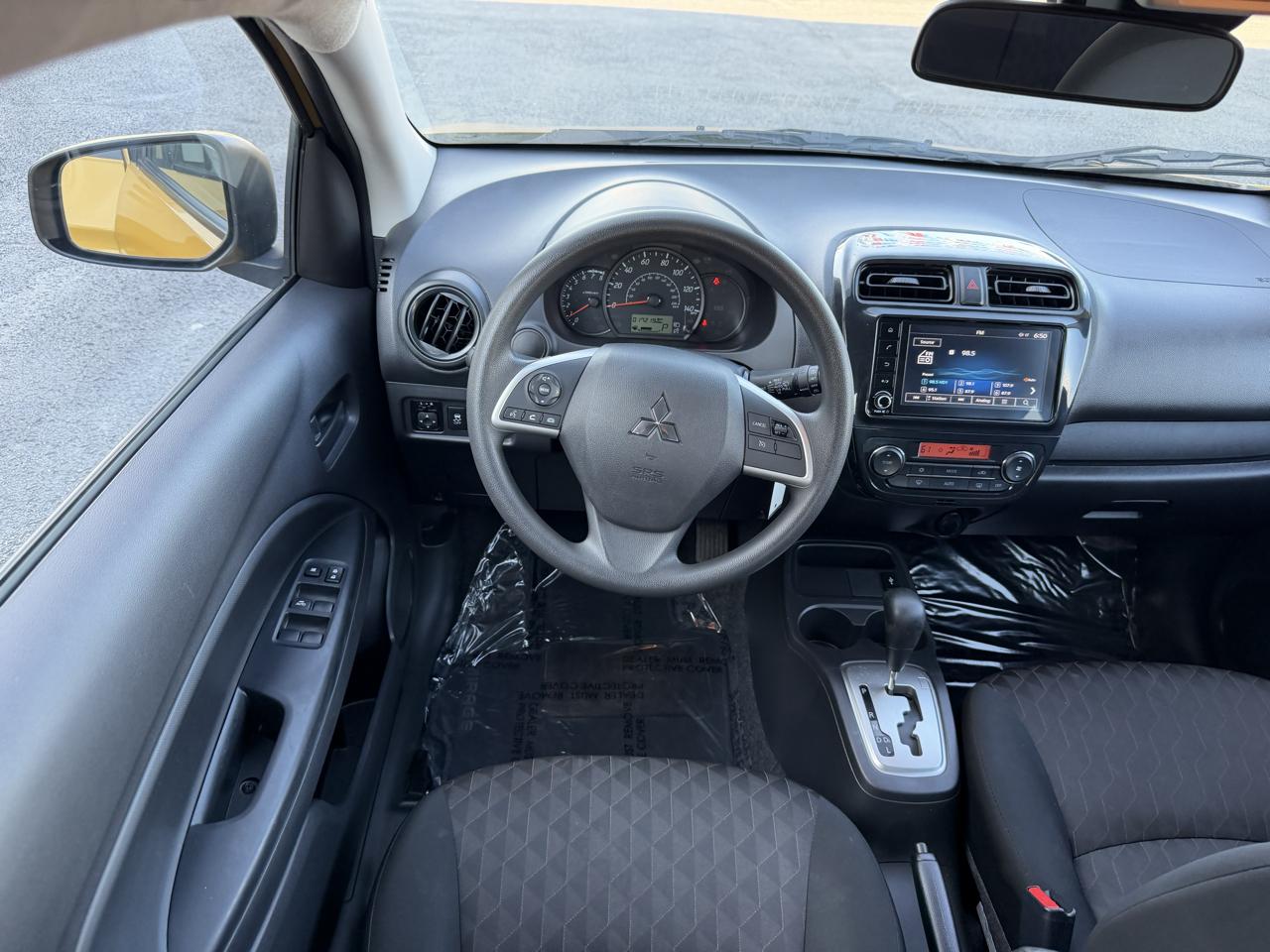 Mitsubishi Mirage ES CVT 2024