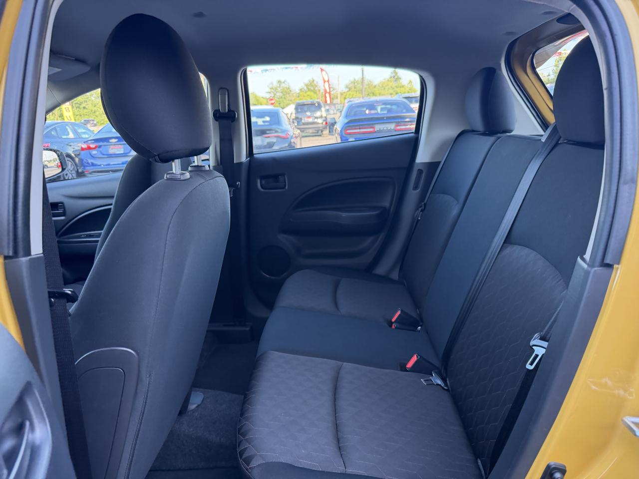 Mitsubishi Mirage ES CVT 2024