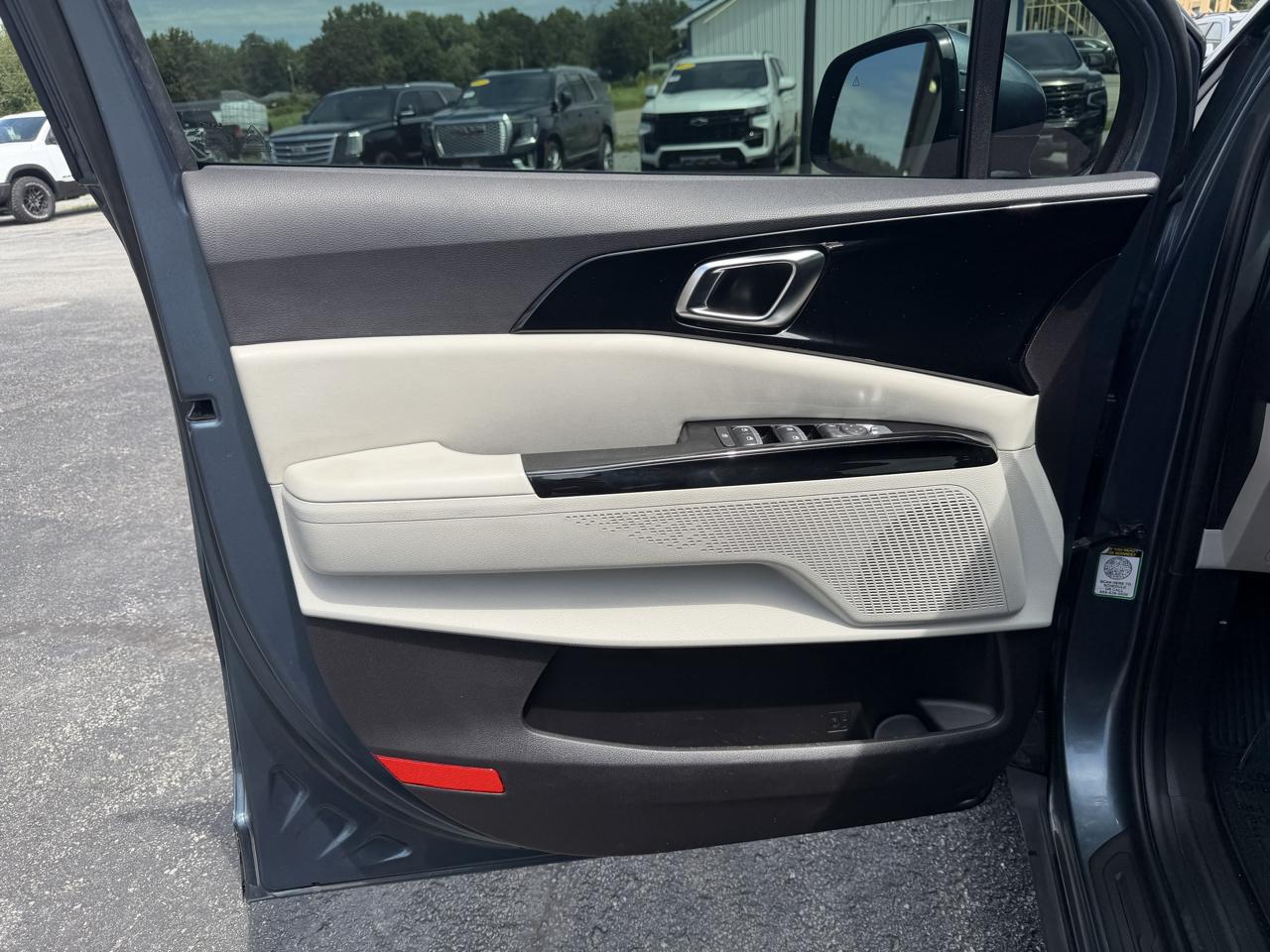 Kia Carnival EX FWD 2024