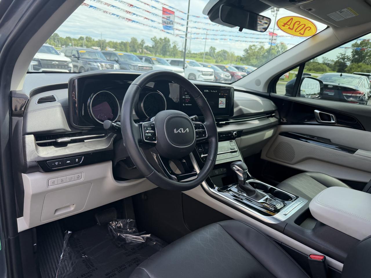Kia Carnival EX FWD 2024