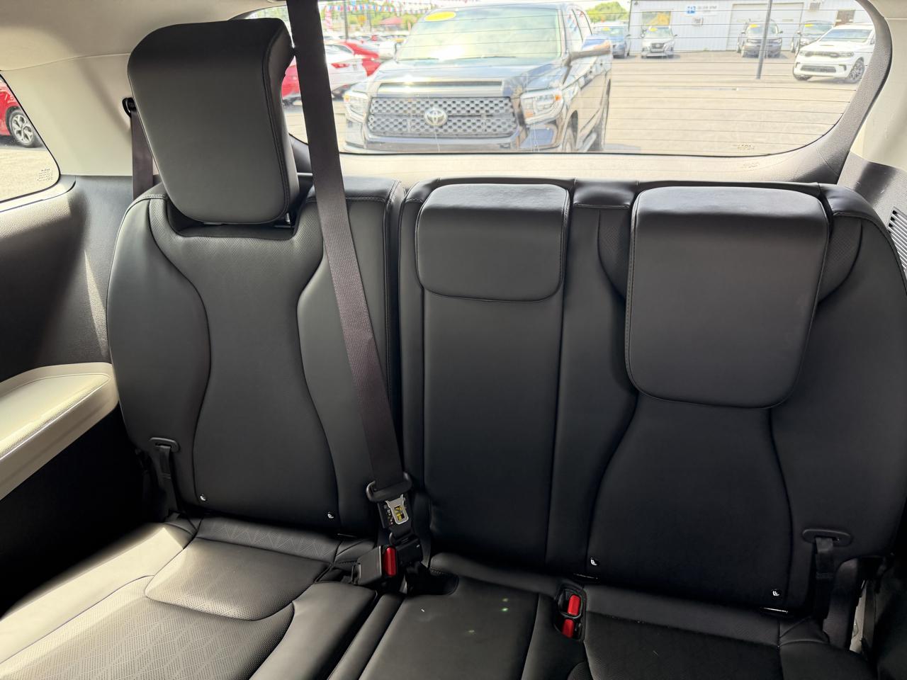 Kia Carnival EX FWD 2024