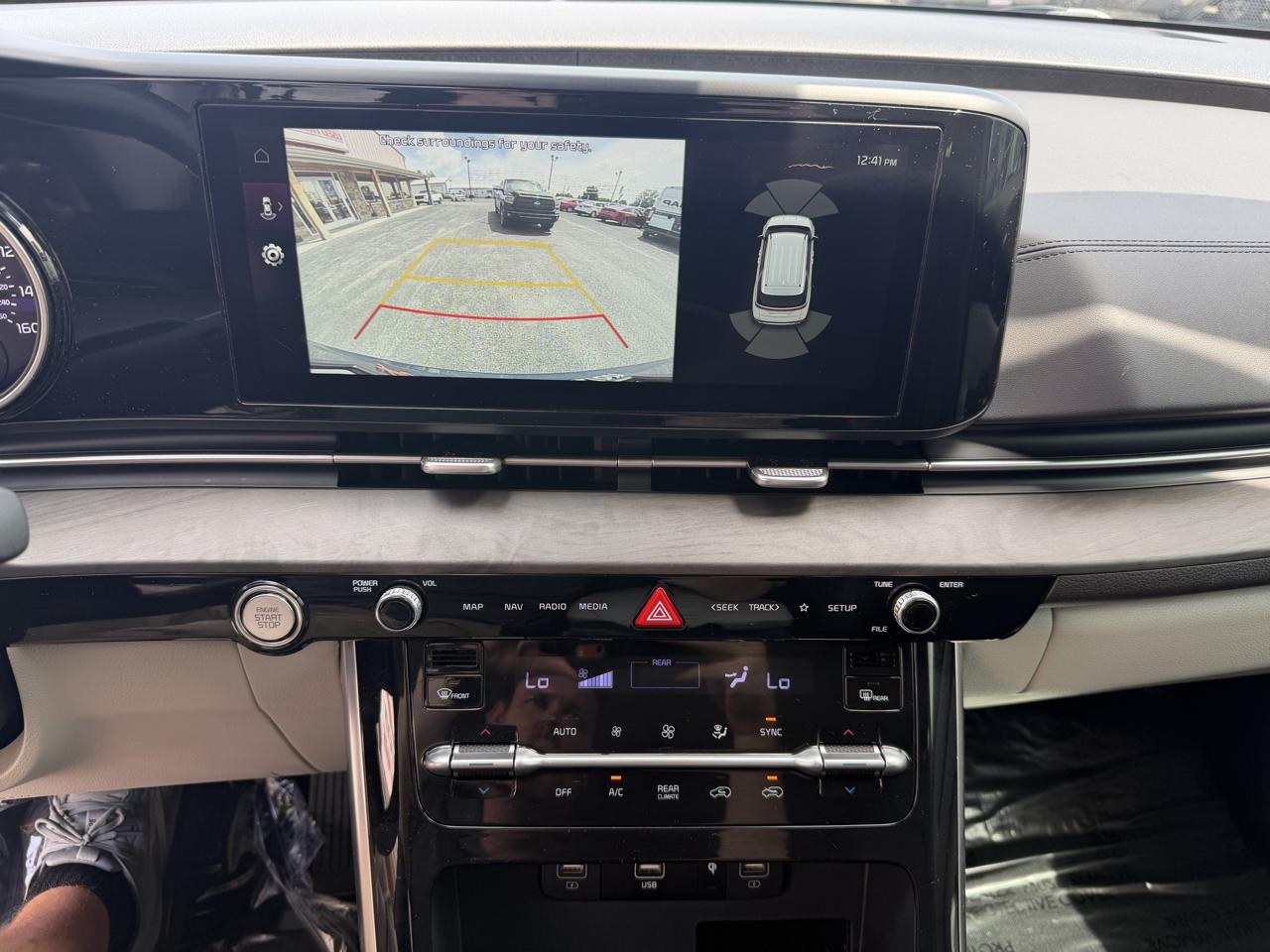 Kia Carnival EX FWD 2024