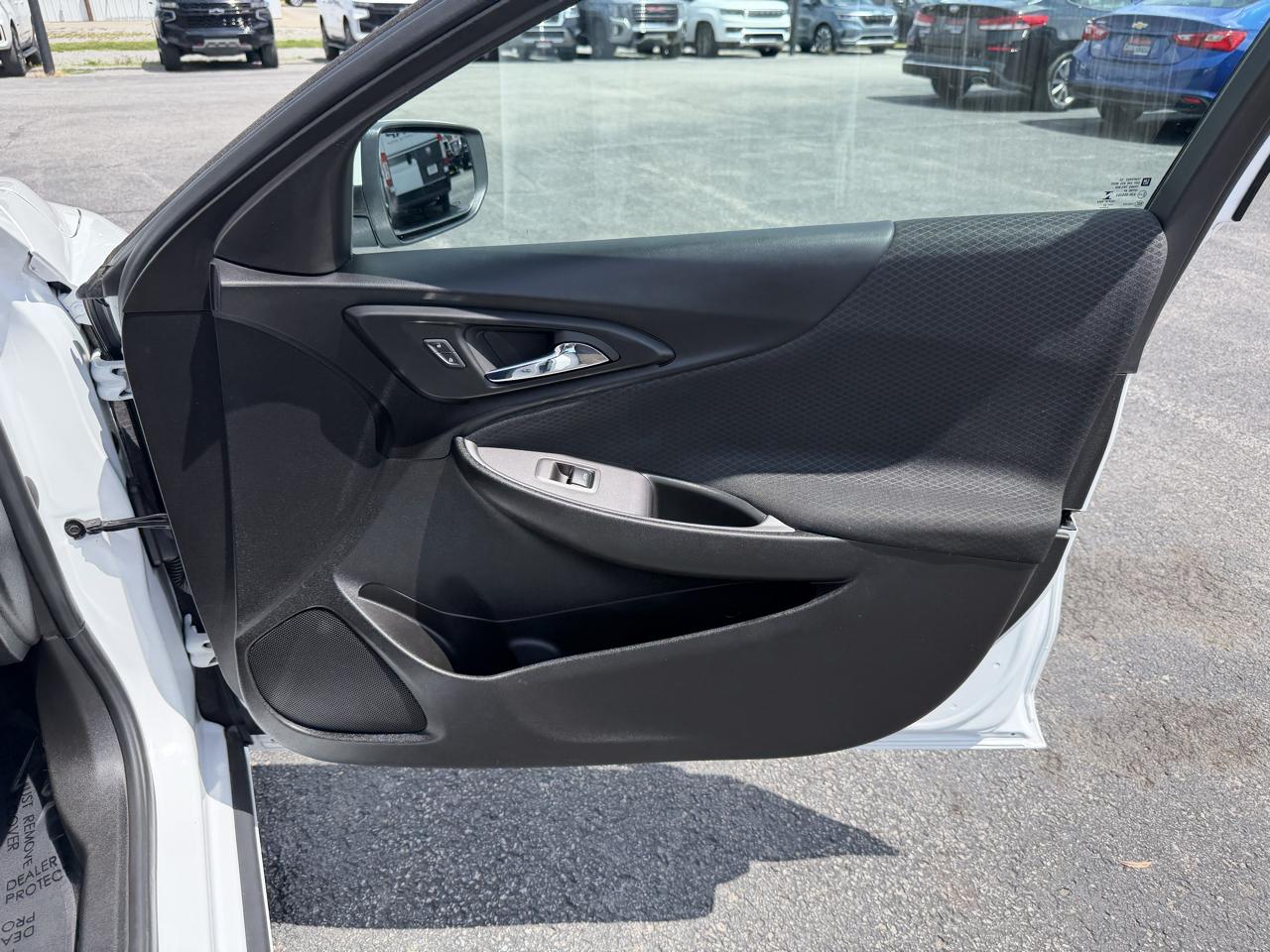 Chevrolet Malibu 4dr Sdn LS w/1FL 2022