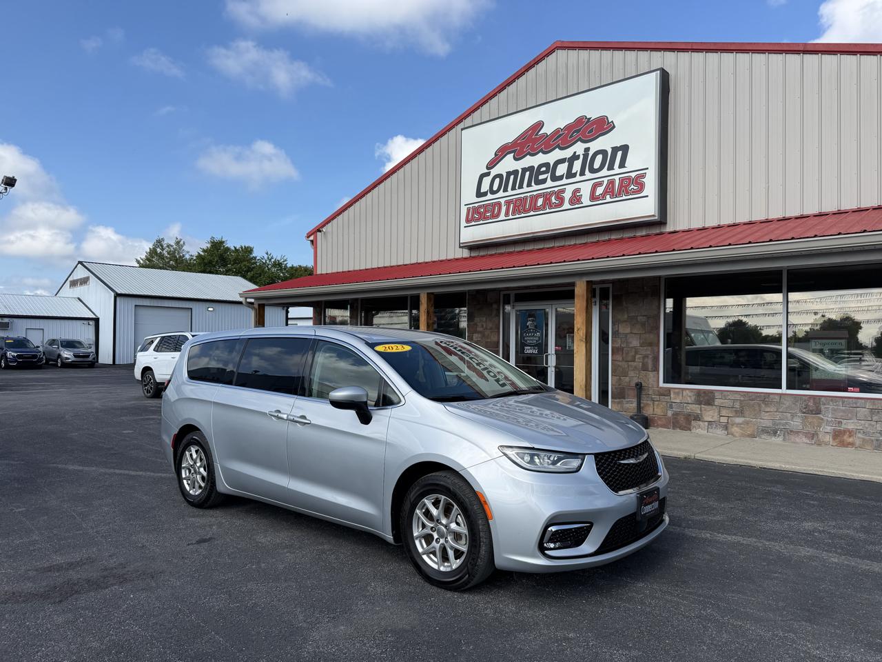 2023 Chrysler Pacifica Touring L FWD