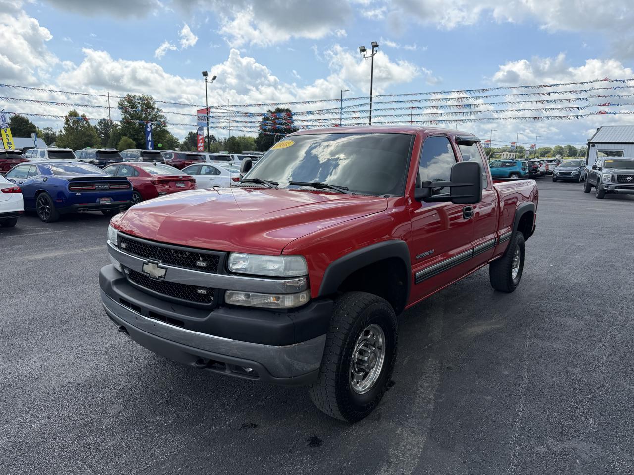 Chevrolet Silverado 2500HD Ext Cab 143.5" WB 4WD LS 2002