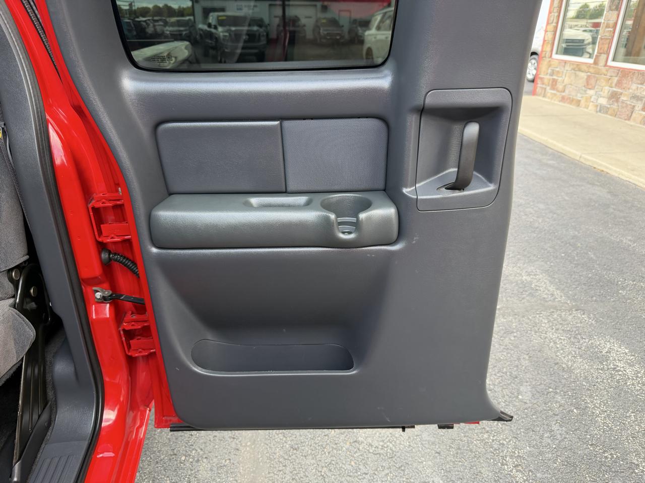 Chevrolet Silverado 2500HD Ext Cab 143.5" WB 4WD LS 2002