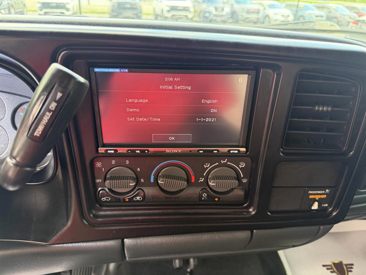 Chevrolet Silverado 2500HD Ext Cab 143.5" WB 4WD LS 2002