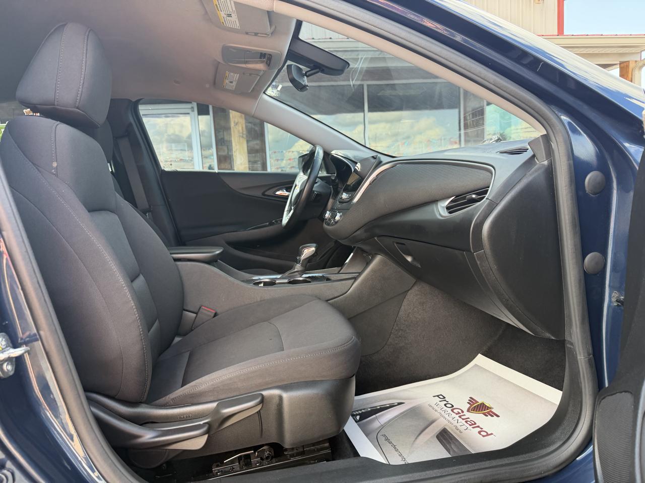 Chevrolet Malibu 4dr Sdn LT 2022