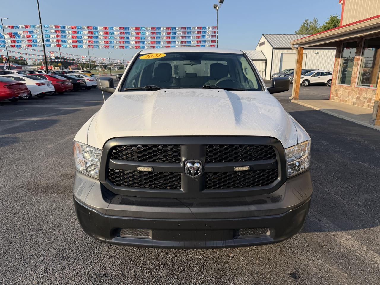 RAM 1500 Classic Tradesman 4x4 Quad Cab 6'4" Box 2021