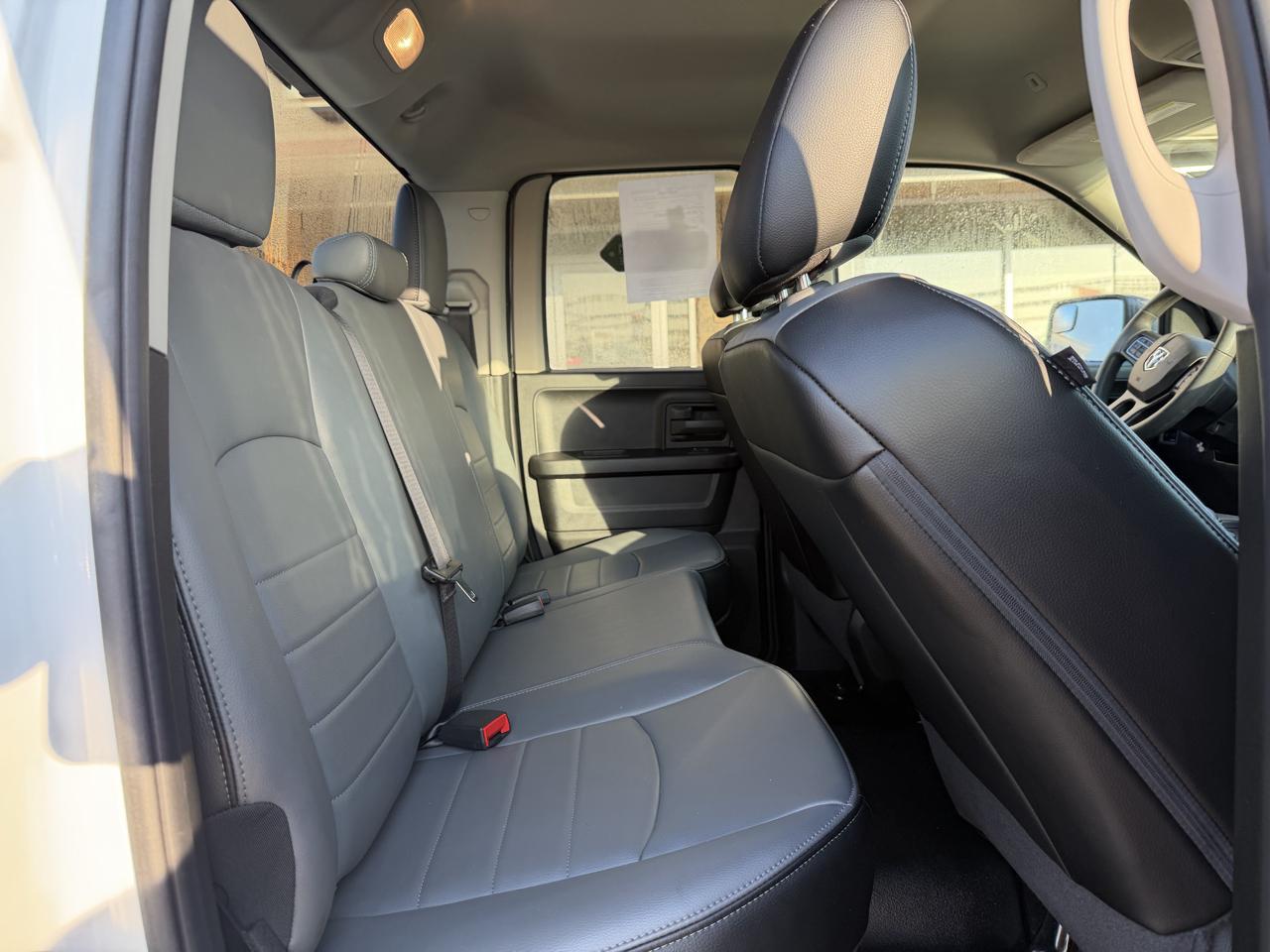 RAM 1500 Classic Tradesman 4x4 Quad Cab 6'4" Box 2021