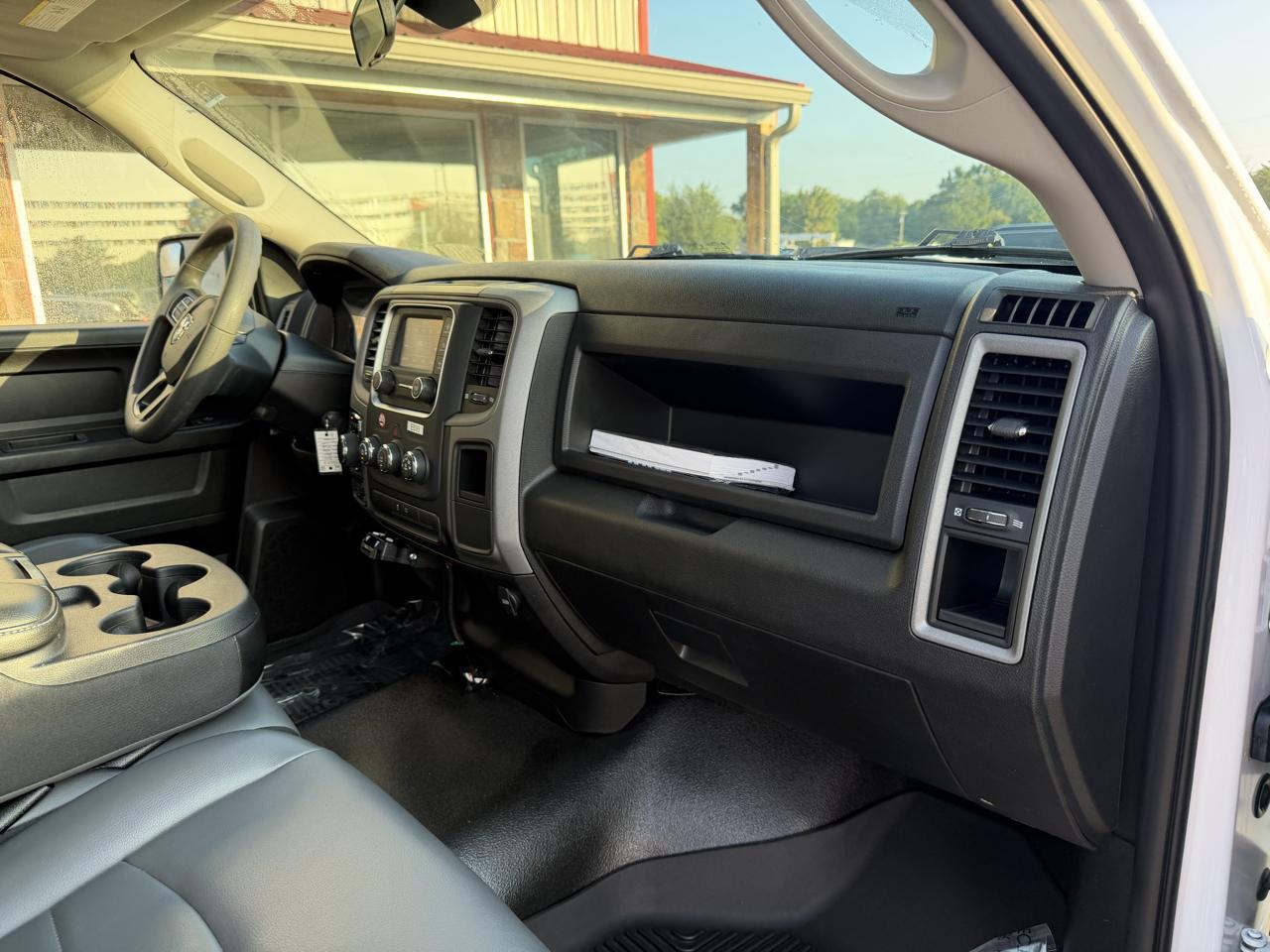 RAM 1500 Classic Tradesman 4x4 Quad Cab 6'4" Box 2021