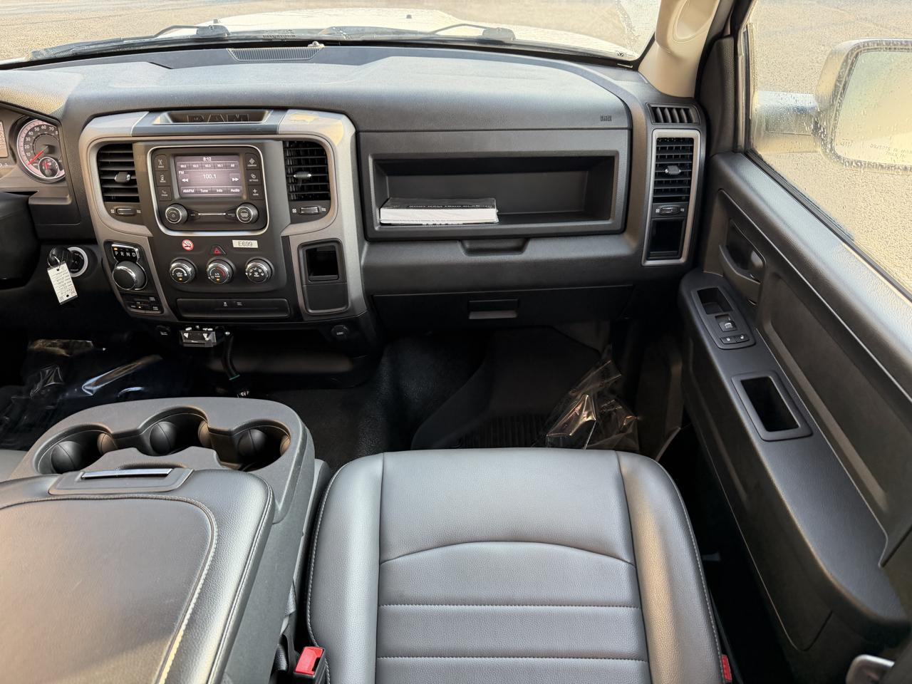 RAM 1500 Classic Tradesman 4x4 Quad Cab 6'4" Box 2021