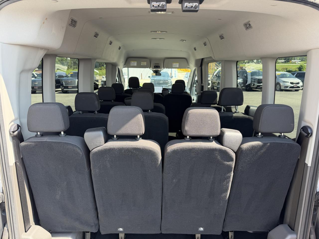 Ford Transit Passenger Wagon T-350 148" Med Roof XLT RWD 2023