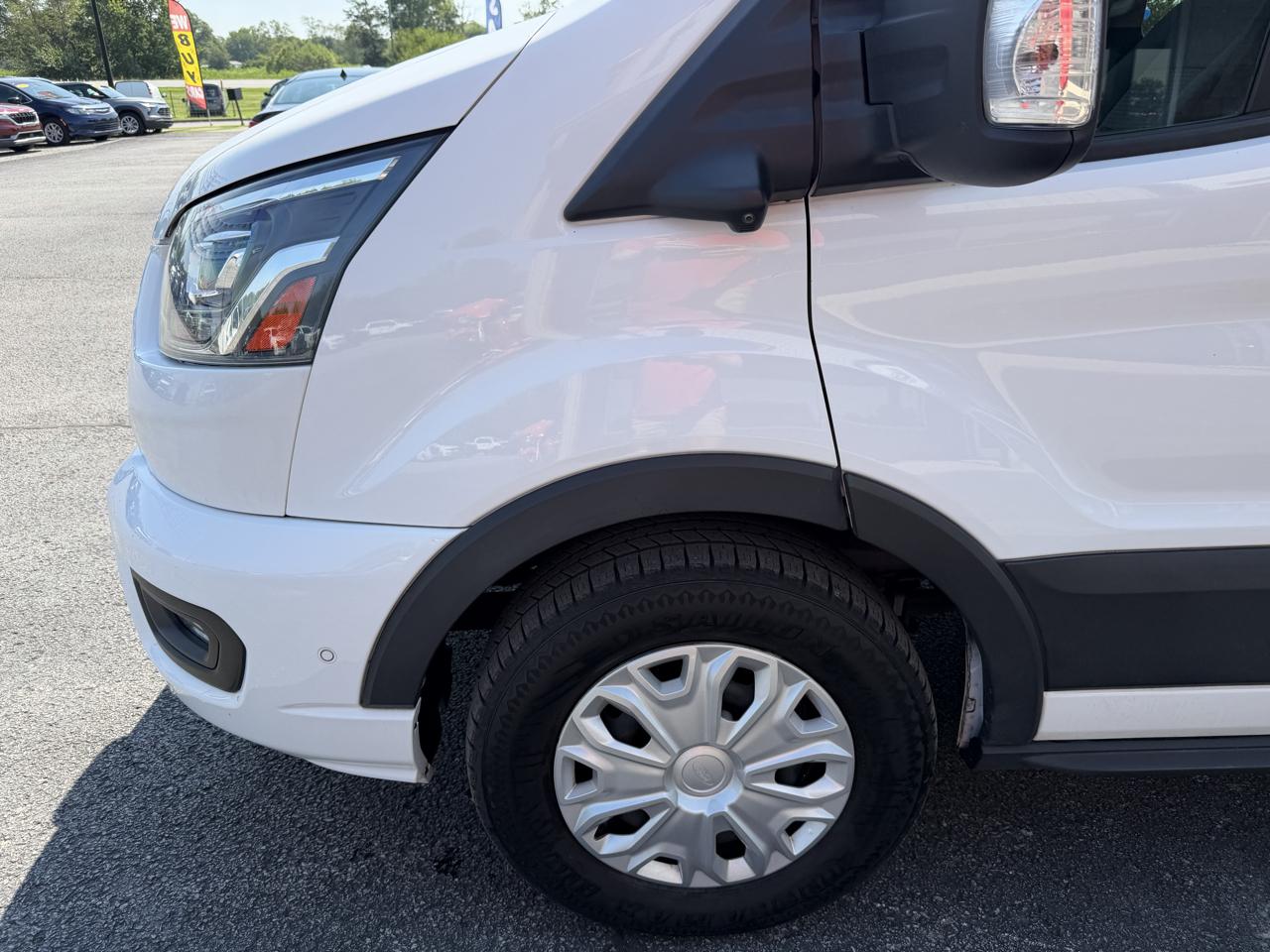 Ford Transit Passenger Wagon T-350 148" Med Roof XLT RWD 2023