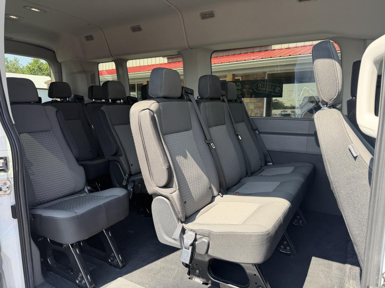 Ford Transit Passenger Wagon T-350 148" Med Roof XLT RWD 2023