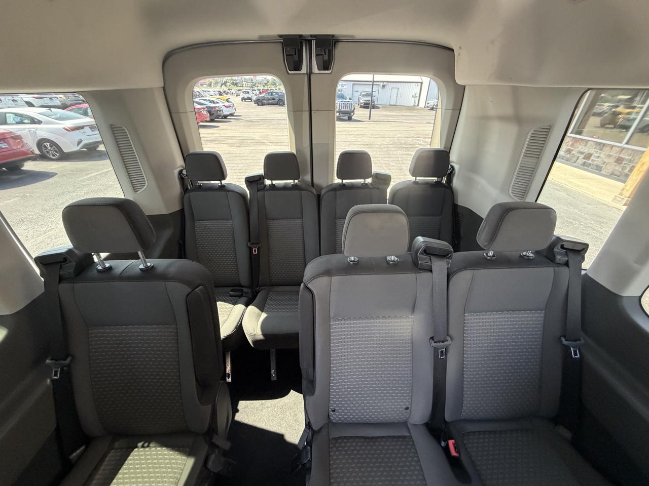 Ford Transit Passenger Wagon T-350 148" Med Roof XLT RWD 2023